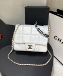 Bolsa Chanel Lambiskim Branco